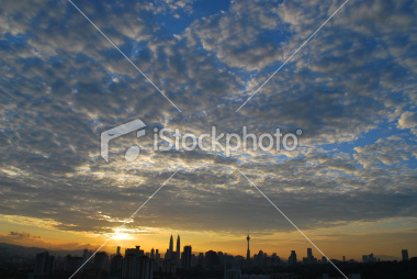 ist2_8790480-kuala-lumpur-skyline-at-dawn