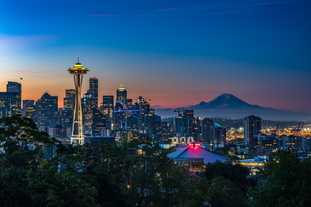 Seattle city skyline at night